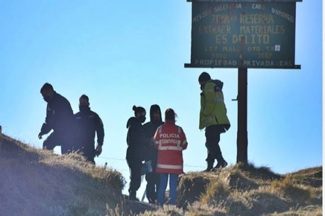 Lo golpearon y dejaron desnudo en la ruta por no pagar una deuda