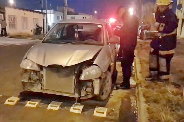Choque entre un Seat y Volkswagen, sin lesionados
