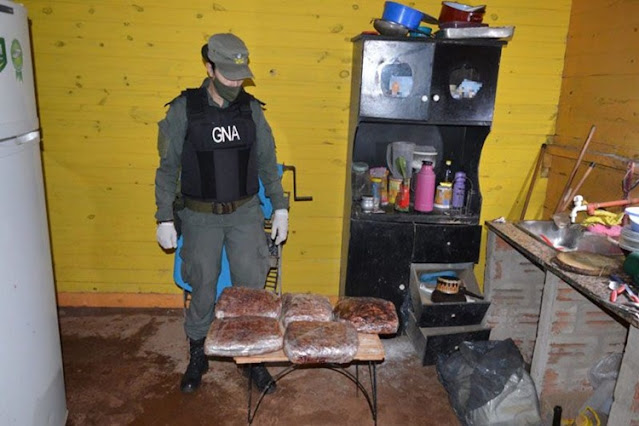 Desarticulan banda narco 11 detenidos uno de ellos en TDF Desarticulan banda narco 11 detenidos uno de ellos en TDF
