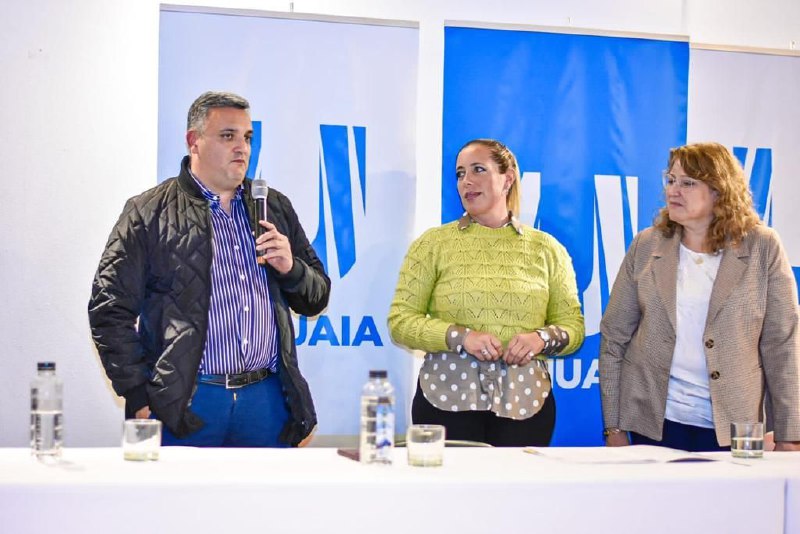 LA MUNICIPALIDAD DE USHUAIA ENTREGÓ CRÉDITOS PARA VIVIENDAS Y FIRMÓ UN CONVENIO CON ASOCIACIONES Y COOPERATIVAS