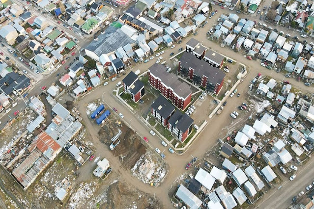Construirá un Centro Comunitario, veredas y pavimento en el Barrio Colombo en Ushuaia