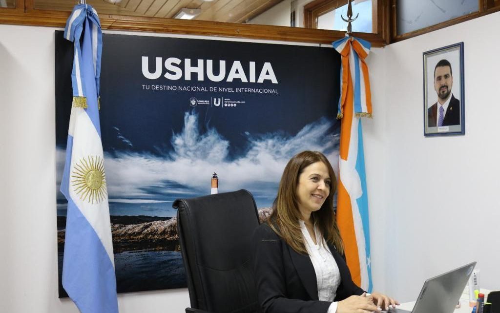LA FIESTA NACIONAL DE LA NOCHE MÁS LARGA CUENTA CON EL SELLO DE LA MARCA PAÍS LA FIESTA NACIONAL DE LA NOCHE MÁS LARGA CUENTA CON EL SELLO DE LA MARCA PAÍS