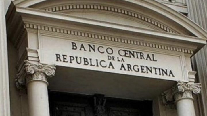 El Banco Central subió la tasa de los plazos fijos al 53%