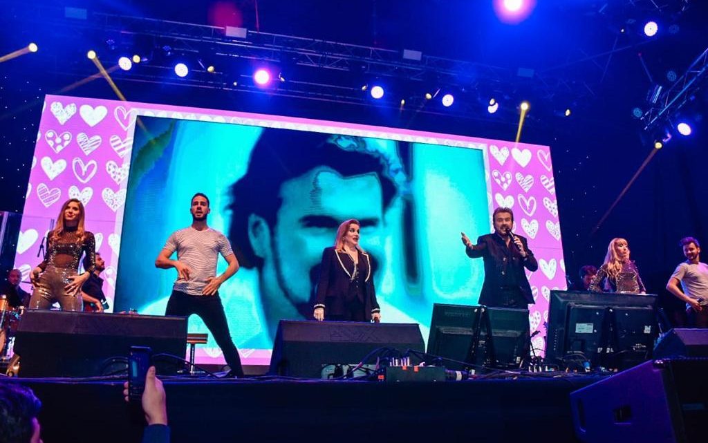 El dúo Pimpinela celebró sus 40 años de carrera en un “Cochocho” repleto