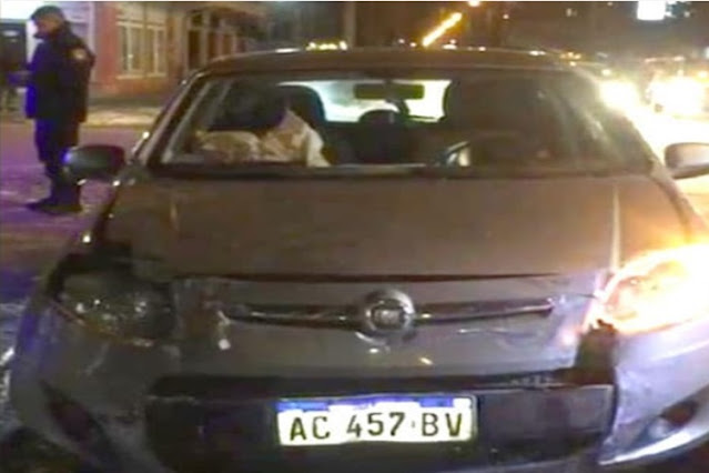 Choque sin lesionados, uno de los vehiculos se fugo