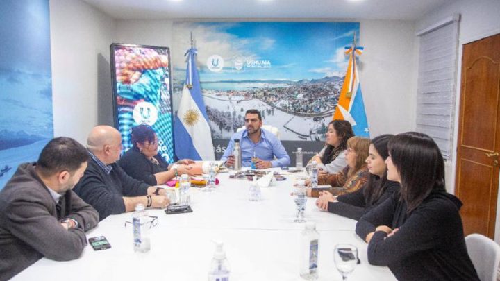 LA MUNICIPALIDAD PONE EN VALOR LA HISTORIA DE LA FIESTA NACIONAL DE LA NOCHE MÁS LARGA