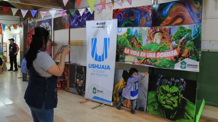 LA KERMESSE MUNICIPAL RECORRE LOS JARDINES DE INFANTES DE USHUAIA