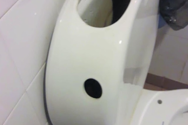 Se robaron parte de los sanitarios de un baño en el Hospital y debieron clausurarlo