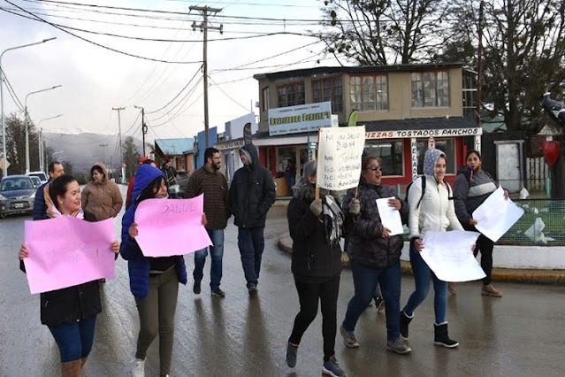 Tolhuin reclamo de vecinos por atencion en el Centro Asistencial