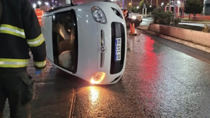 Borracho Al Volante, Volcó En Avenida San Martín
