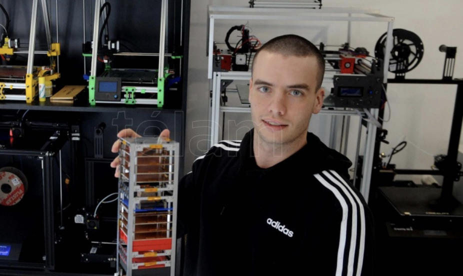 Un Joven Platense Es El Primer Ingeniero Aeroespacial Egresado En Argentina