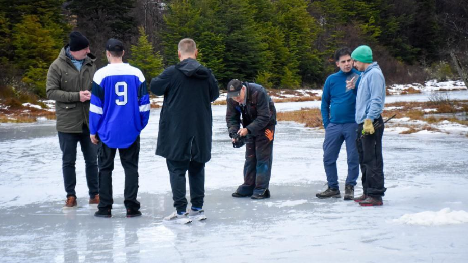 FILMAN EL DOCUMENTAL «THE LAST GAME » EN LA LAGUNA DEL DIABLO