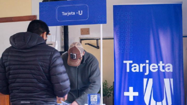 MÁS DE 500 FAMILIAS CONCURRIERON AL MERCADO CONCENTRADOR DE ANDORRA