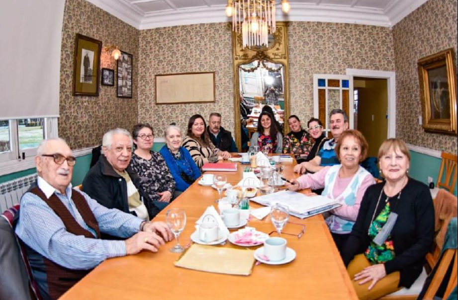 LA SECRETARÍA DE CULTURA DE USHUAIA Y ANTIGUOS POBLADORES TRABAJAN EN  CONJUNTO