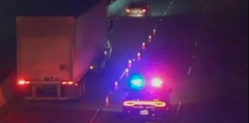 Horror en plena autopista: una nena de 7 años cayó por la ventanilla del auto mientras viajaba con sus padres y murió arrollada Horror en plena autopista: una nena de 7 años cayó por la ventanilla del auto mientras viajaba con sus padres y murió arrollada