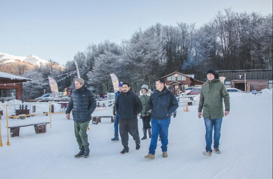 RECORRIDA POR EL CENTRO INVERNAL LLANOS DEL CASTOR