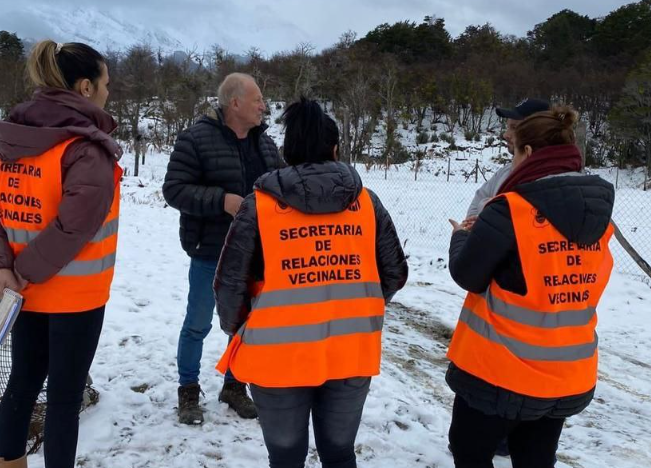 LA MUNICIPALIDAD TRABAJA JUNTO A LOS VECINOS Y VECINAS DE LOS BARRIOS DE LA CIUDAD