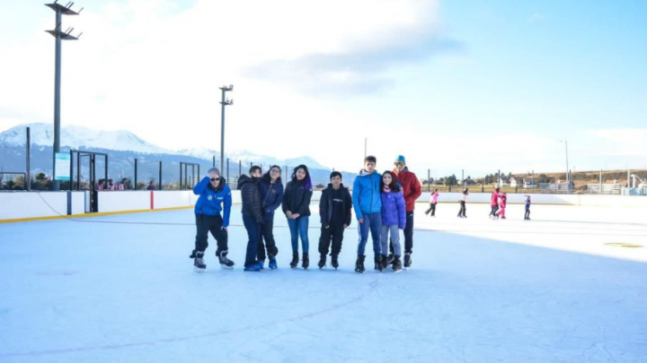 CHICOS Y CHICAS DE USHUAIA YA DISFRUTAN DE “ACTIVÁ EL INVIERNO”
