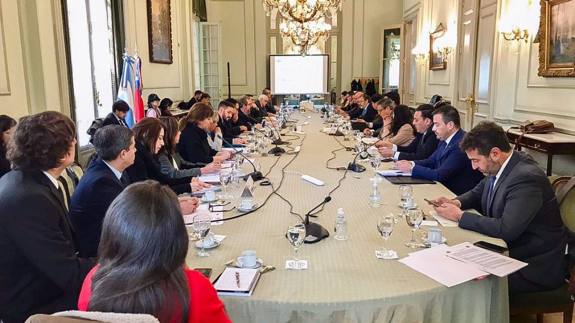 La provincia solicitó que los pasos fronterizos San Sebastián e Integración Austral operen las 24 horas