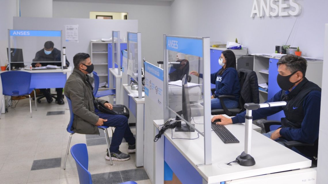 Gobierno advierte que en septiembre empezará la primera parte de la quita de subsidios