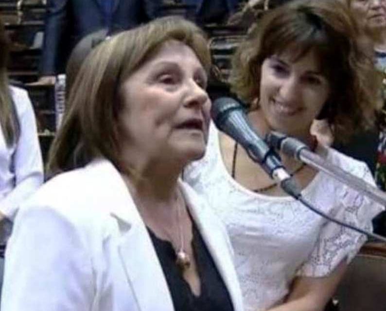 «Empezamos a conocer a dónde se van los dólares», dijo Caparrós