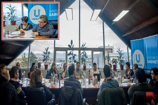 Municipio, acordó con taxistas y remiseros entrega de nuevas licencias