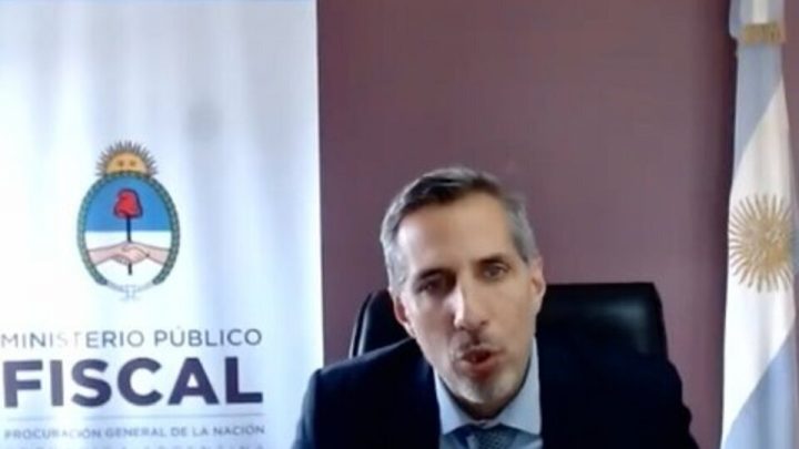 Profesores de la UNLP se pronunciaron contra la persecución a CFK