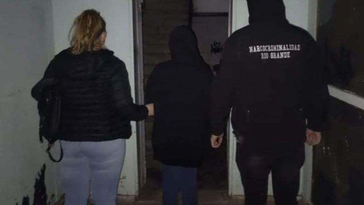 Fue excarcelada la mujer detenida por vender una torta canábica a una estudiante y tener plantas de marihuana