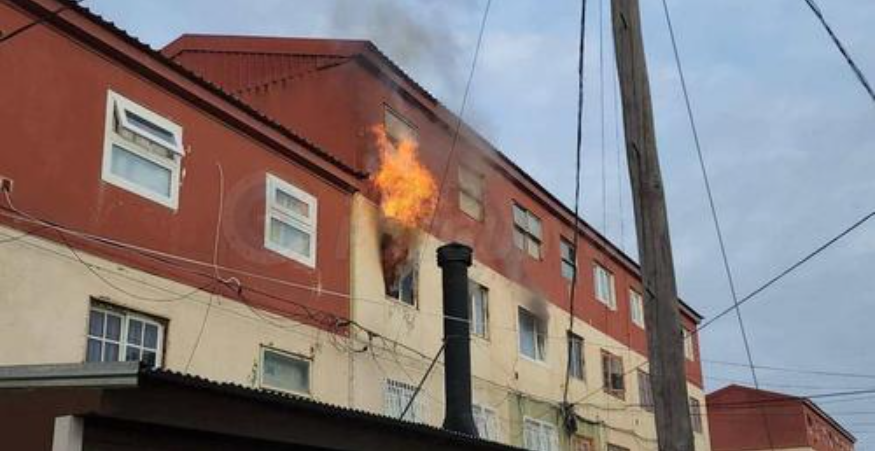Recalentamiento de una zapatilla provoca incendio con lesionados