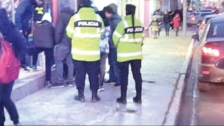 Lo atraparon vendiendo droga en plena San Martín