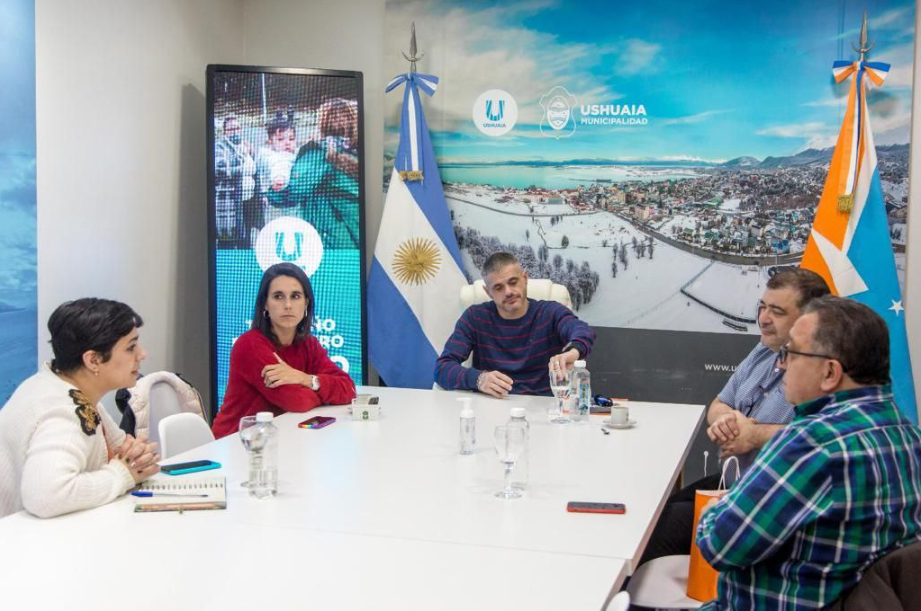 LA MUNICIPALIDAD SE REUNIÓ CON EL COLEGIO DE MAESTROS MAYORES DE OBRAS Y TÉCNICOS PARA AGILIZAR GESTIONES