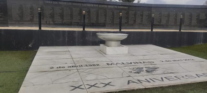 «Hay gente que no toma conciencia de lo doloroso que significa haber perdido 649 veteranos», lamentó Arias «Hay gente que no toma conciencia de lo doloroso que significa haber perdido 649 veteranos», lamentó Arias