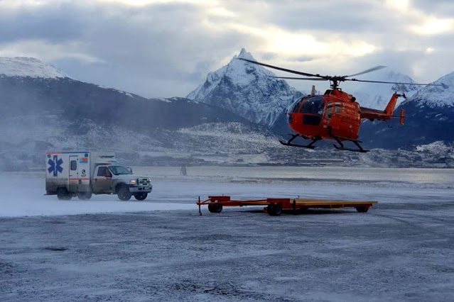 Rescate en helicoptero de un hombre en la Laguna Ceniza Rescate en helicoptero de un hombre en la Laguna Ceniza