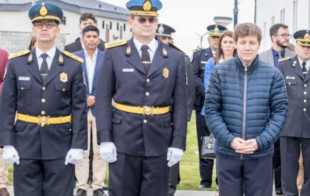 Rechazo al proyecto de Ley para aumentar los años de servicios de la Policia en TDF