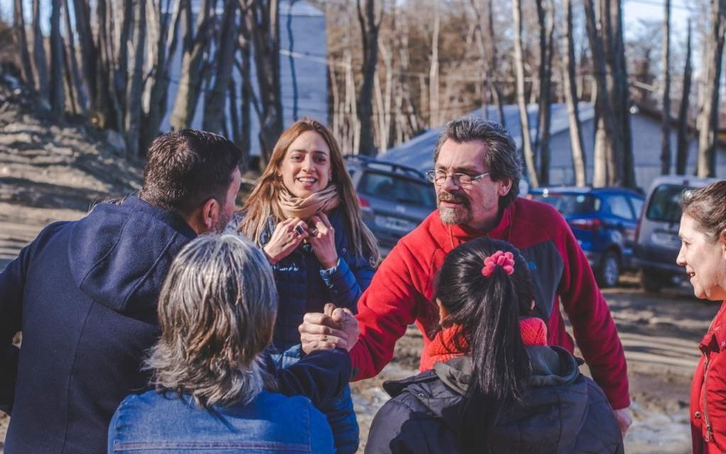 LA SECRETARÍA DE HÁBITAT DEL MUNICIPIO INFORMÓ A VECINOS DEL KYD SOBRE LAS OBRAS DE AGUA Y CLOACA QUE COMENZARÁN EN OCTUBRE LA SECRETARÍA DE HÁBITAT DEL MUNICIPIO INFORMÓ A VECINOS DEL KYD SOBRE LAS OBRAS DE AGUA Y CLOACA QUE COMENZARÁN EN OCTUBRE