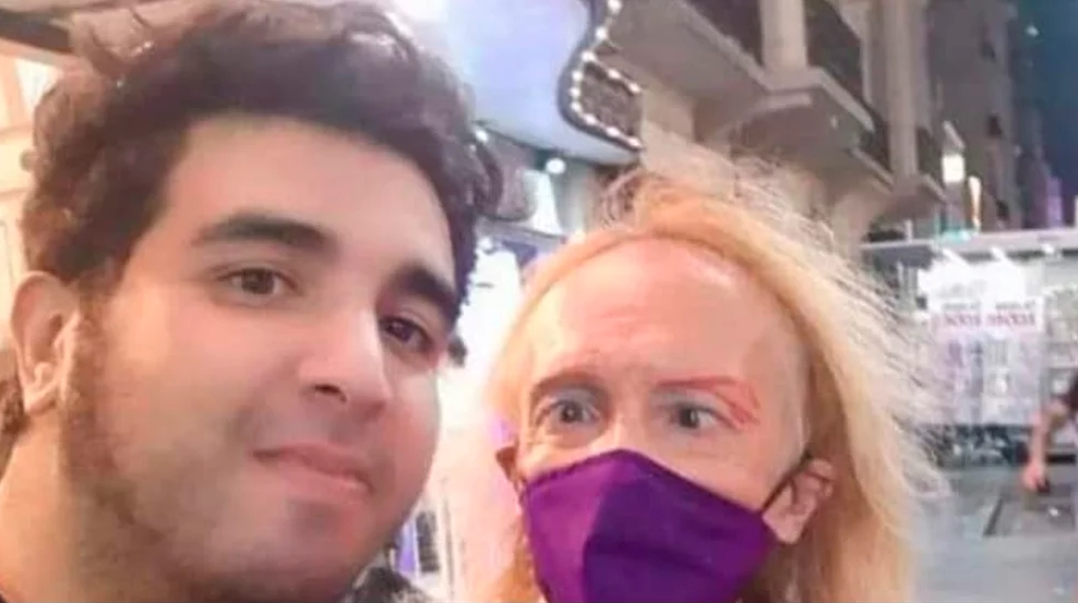 Se viralizó una foto de Zulma Lobato con el hombre que intentó matar a Cristina: había agredido a la mediática Se viralizó una foto de Zulma Lobato con el hombre que intentó matar a Cristina: había agredido a la mediática