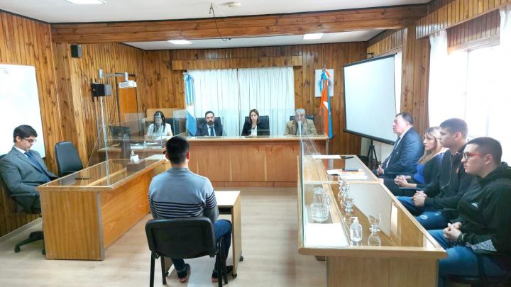 3 años de cárcel para quienes lesionaron a un padre violador