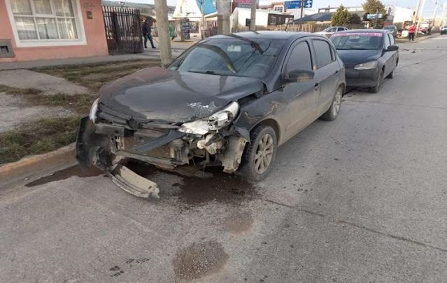 Una pasajera lesionada, luego de un choque en Rio Grande