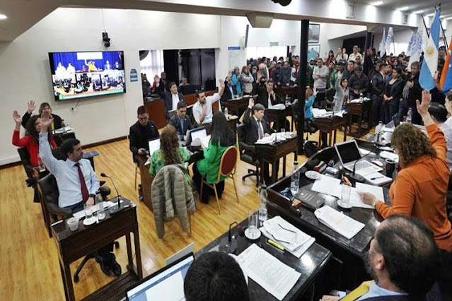 Constituyente se reformaron y aprobaron los 37 primeros artículos Constituyente se reformaron y aprobaron los 37 primeros artículos