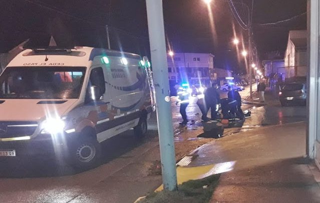 Borracho choco en la madrugada vehiculos estacionados y esta en coma