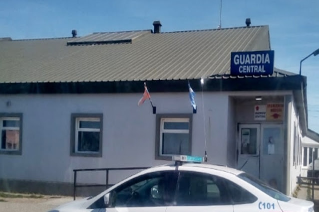 Un hombre apuñalado en la madrugada