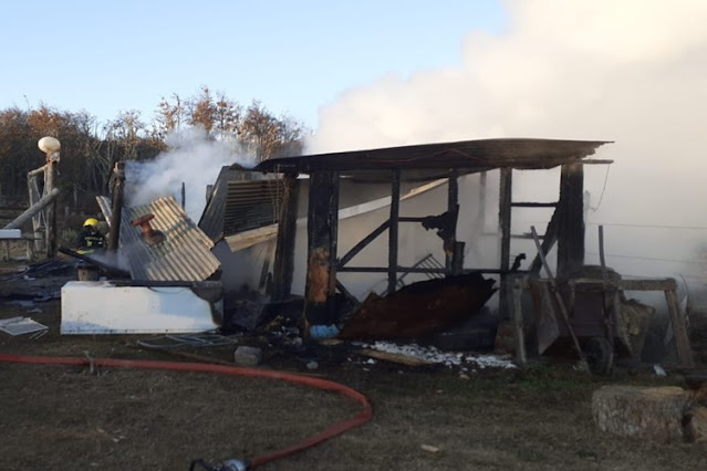 Incendio una mujer con quemaduras en estado grave