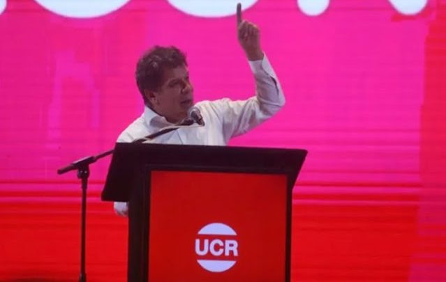 Desde TDF, Facundo Manes lanza su precandidatura a presidente en 2023 por la UCR