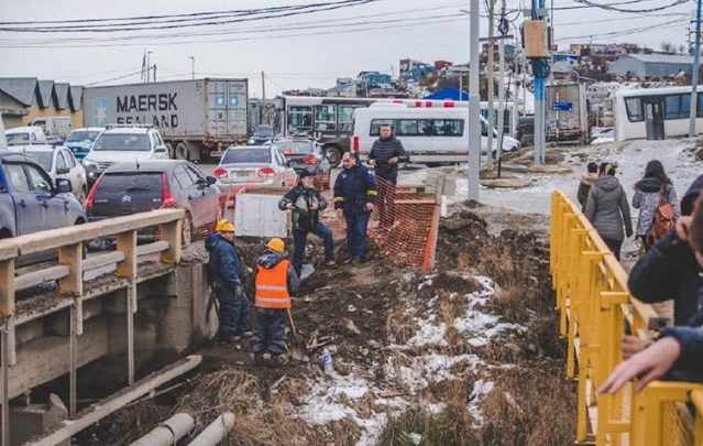 Para la DPE y el Gobierno provincial son mas importantes los turistas del Castor que las obras en la ciudad para los vecinos