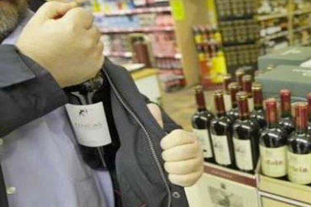 Intento robar unos vinos y salir corriendo, lo persiguieron varias cuadras, hasta atraparlo