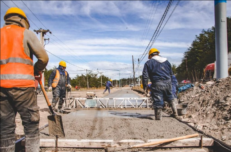 SE HORMIGONARON OTROS 150 METROS LINEALES DE LA BICISENDA “PENSAR MALVINAS”
