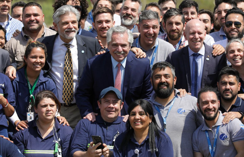 “Tengamos el orgullo de ser uno de los diez países del mundo con capacidades para poner satélites en órbita”, dijo el Presidente “Tengamos el orgullo de ser uno de los diez países del mundo con capacidades para poner satélites en órbita”, dijo el Presidente