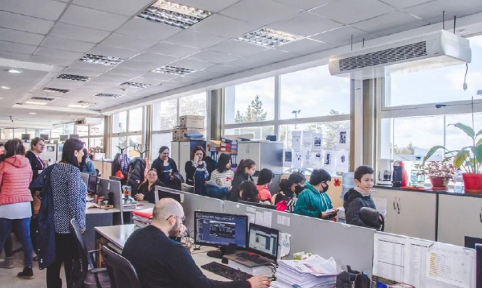 ALUMNOS Y ALUMNAS DE LA ESCUELA BAHÍA GOLONDRINA VISITARON EL EDIFICIO MUNICIPAL ADOLFO CANO
