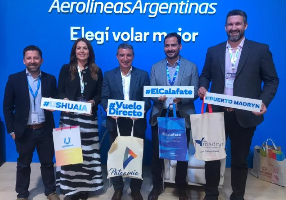 PATAGONIA FANTÁSTICA SE REUNIÓ CON AUTORIDADES DE AEROLÍNEAS ARGENTINAS PATAGONIA FANTÁSTICA SE REUNIÓ CON AUTORIDADES DE AEROLÍNEAS ARGENTINAS