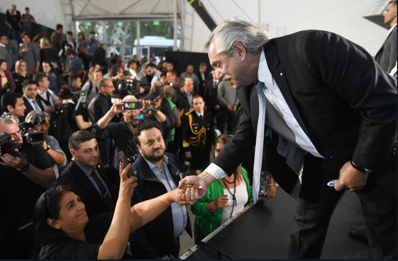 Alberto Fernández: «No hay mejor inversión que en educación, conocimiento y ciencia” Alberto Fernández: «No hay mejor inversión que en educación, conocimiento y ciencia”